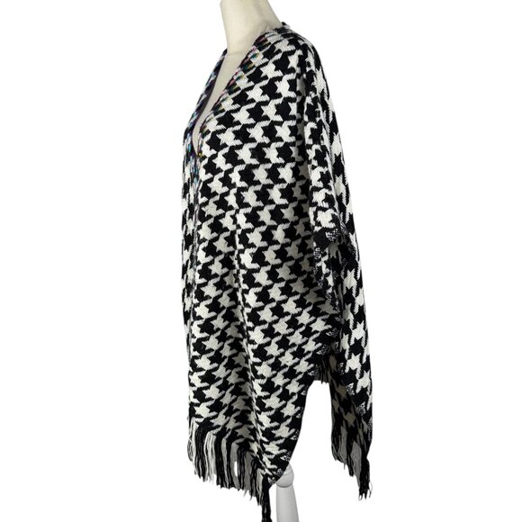 Chico's Ruana Wrap Black and White Houndstooth Print with Fringe Wrap Sz OS - Picture 5 of 12